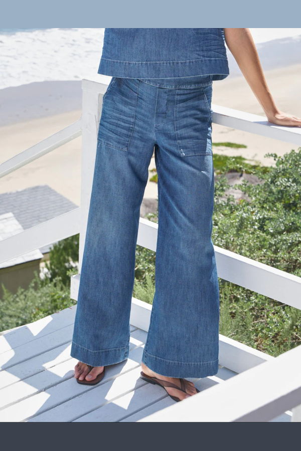 Frank & Eileen Madeline Patch Pocket Pull-On Pant - Distressed Indigo Washed Denim