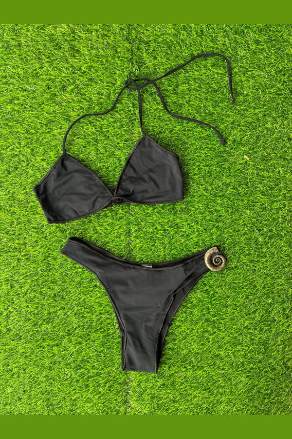 Caro Luna Gio Triangle Bikini Top - Black