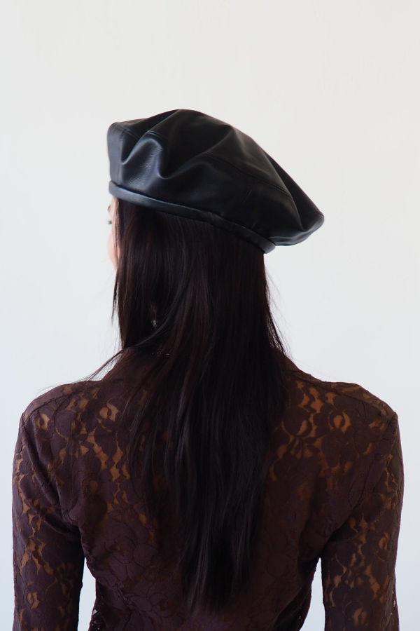 Clyde Lambskin Beret - Black