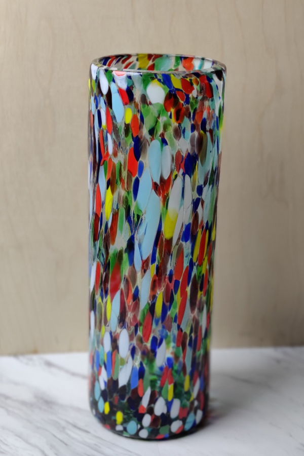 Dos Sueños Glass Vase with Confetti Carmen Design - Multicolor