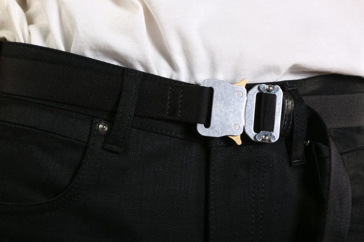 1017 ALYX 9SM Medium Rollercoaster Belt - BLACK | Garmentory