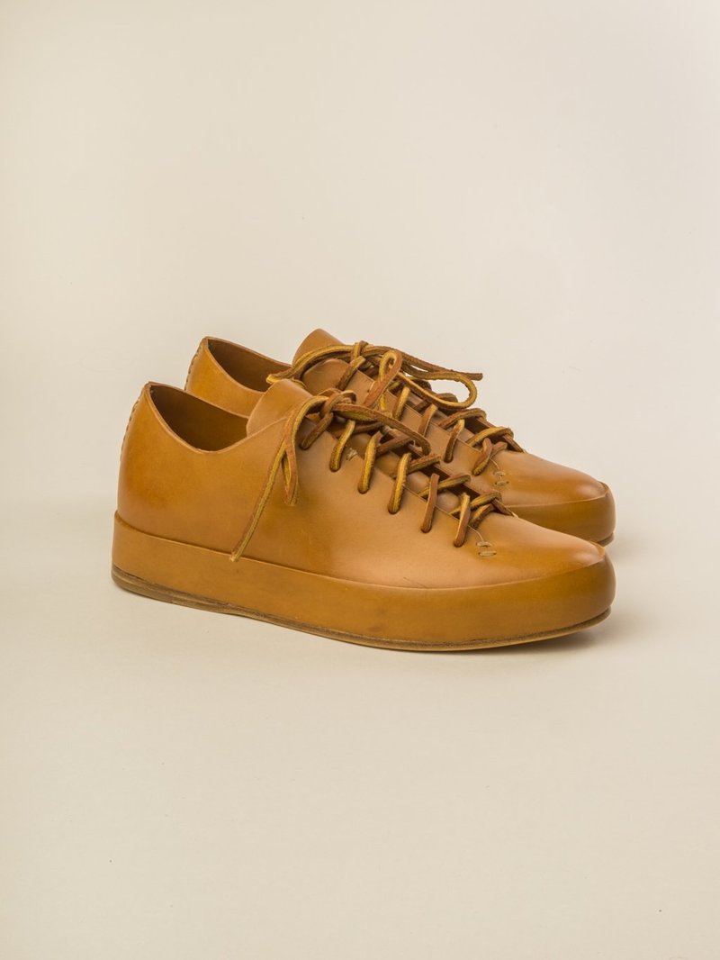 Feit Hand Sewn Low Sneaker Tan