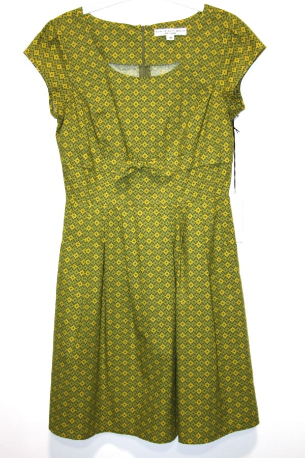 Birds of North America RN1436-10 Peppershrike Dress