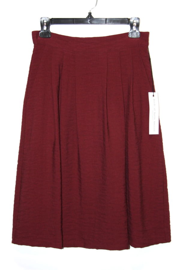 Birds of North America Songlark Skirt - Burgundy