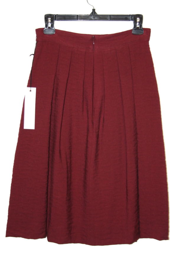 Birds of North America Songlark Skirt - Burgundy