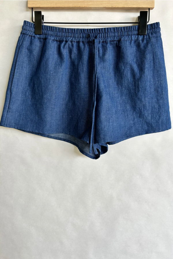 Self Contrast Rose Drawstring Short - Blue