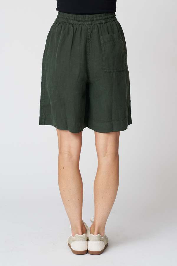 TOAST Garment Dyed Lightweight Linen Shorts