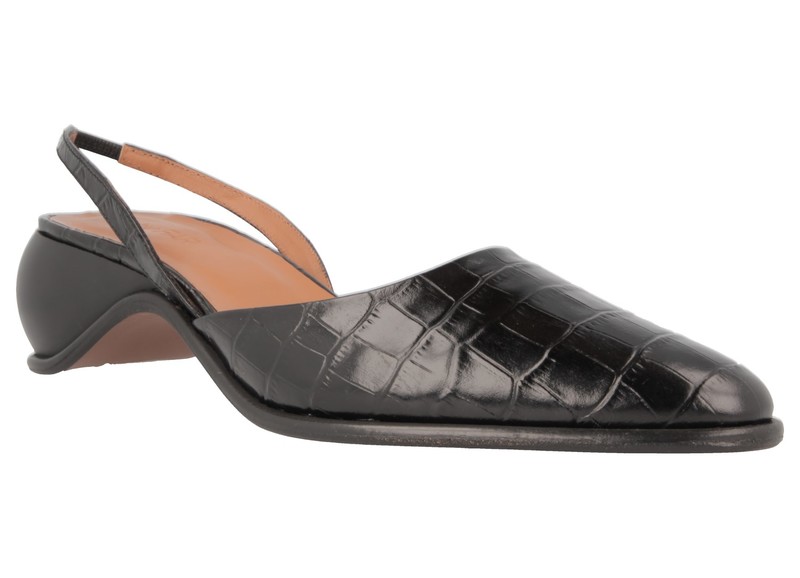 BY FAR Elena BY FAR Elena