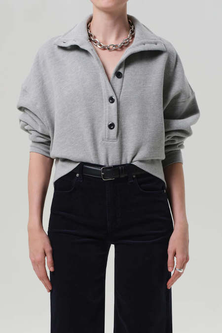Taiga Takahashi Silk LOT. 505 V-Neck Sweater - Navy | Garmentory