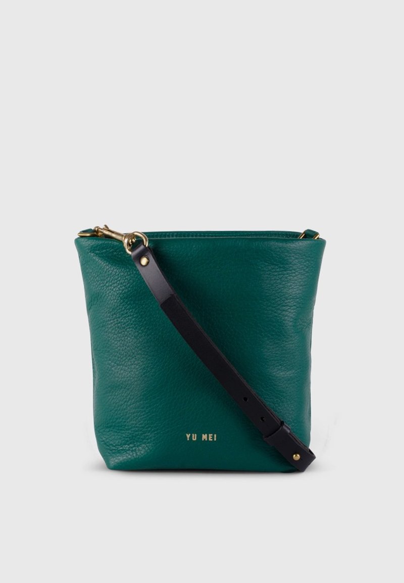 Yu Mei 2/6 Grace Bucket Bag Bottle Green