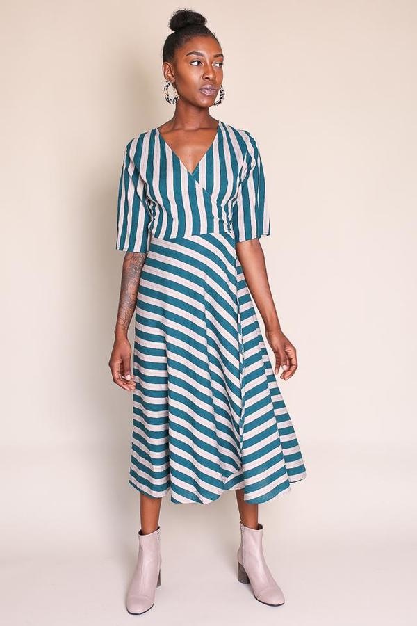 blue strapless brocade midi dress with pockets Mac Duggal - Blue Strapless Brocade A-line Midi Dress With Pockets