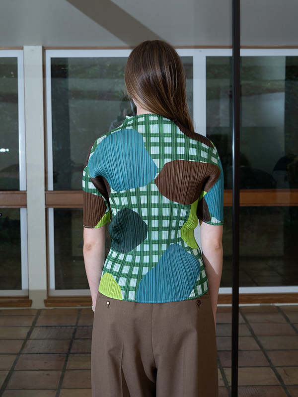 Issey Miyake Tops New Arrivals | Garmentory