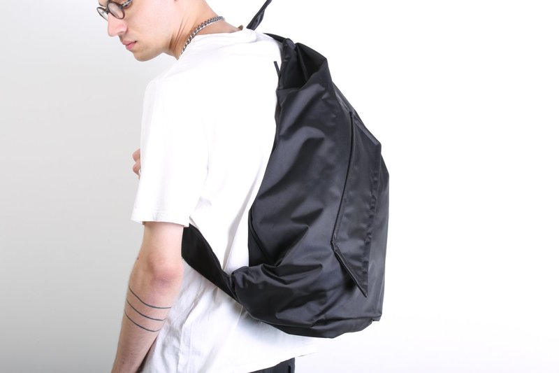 eastpak スリングバッグ Eastpak x Raf Simons RS Sleek Sling - Black Refined | Garmentory