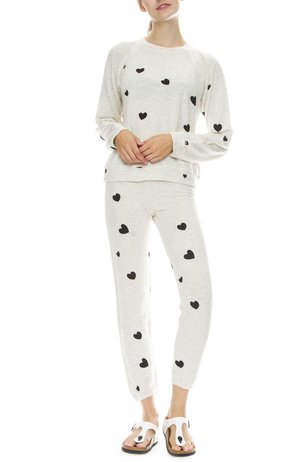 monrow heart sweatshirt