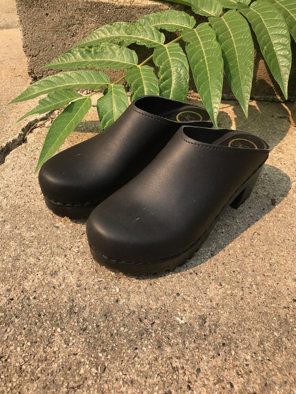No.6 New School Clog On Mid Tread No.6 New School Clog On Mid Tread
