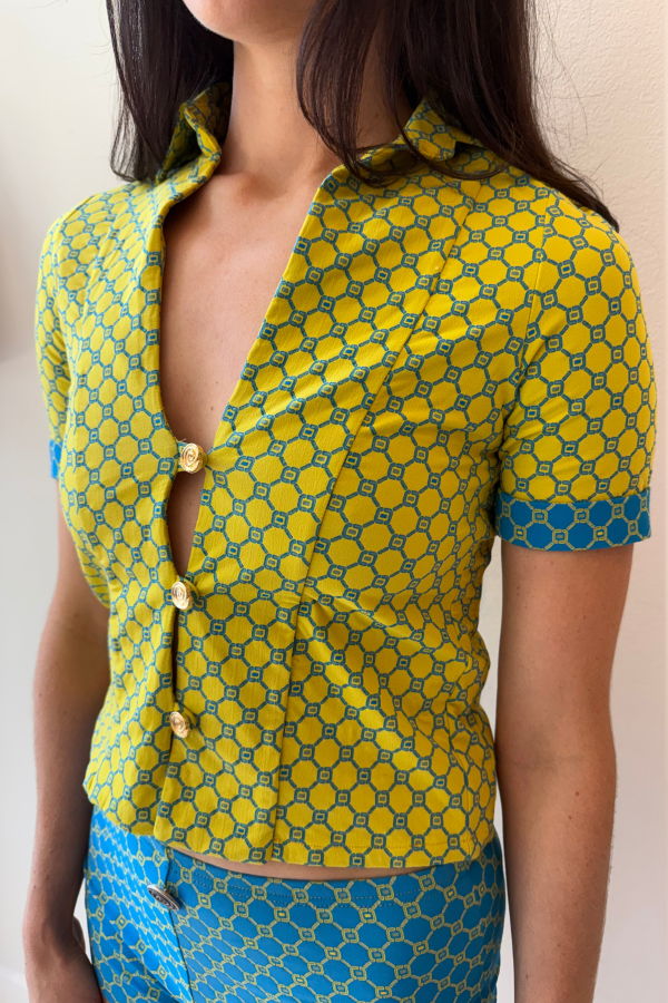 Caro Luna Concha Shirt