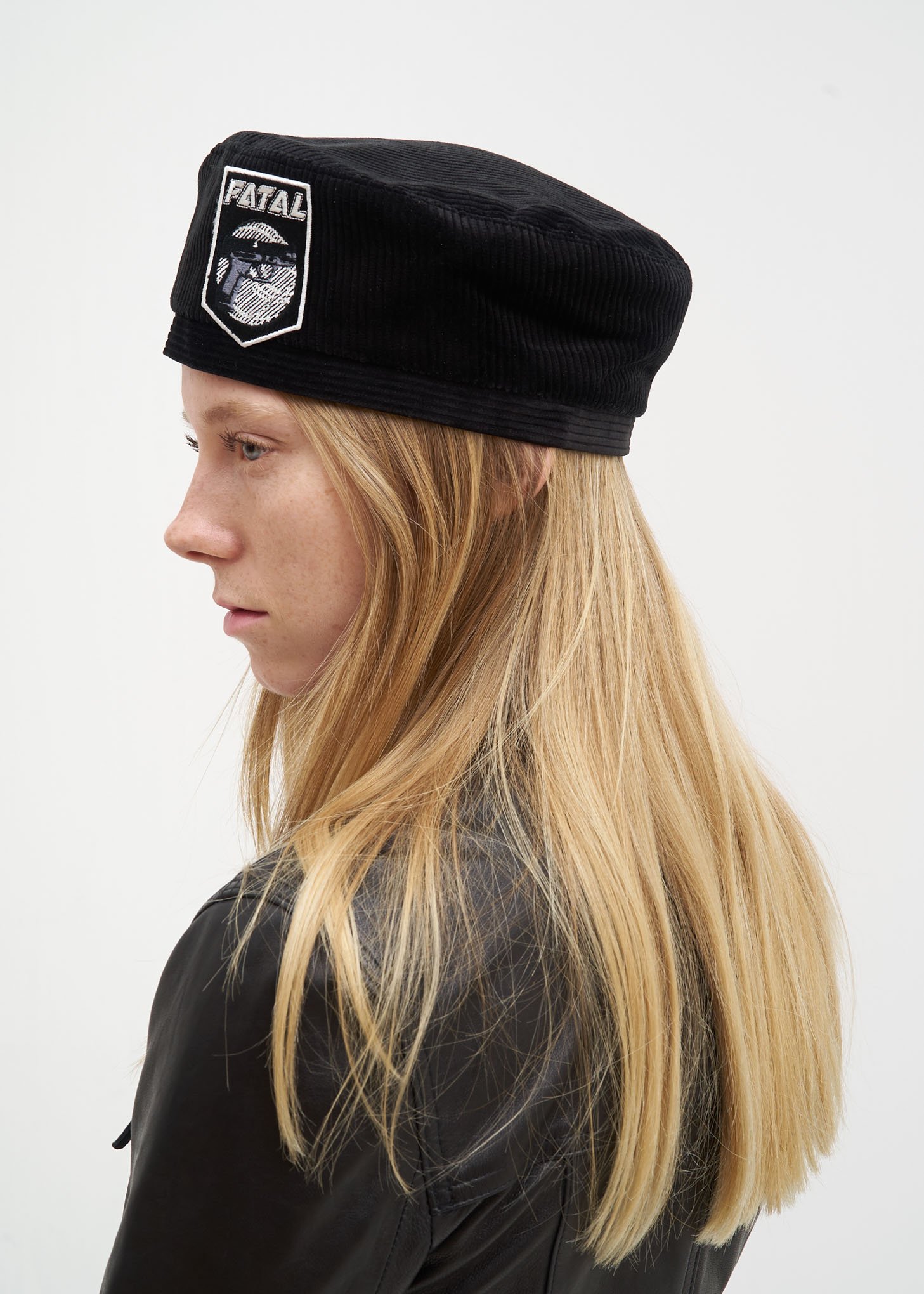Hyein Seo Corduroy Beret - Black | Garmentory display picture 2