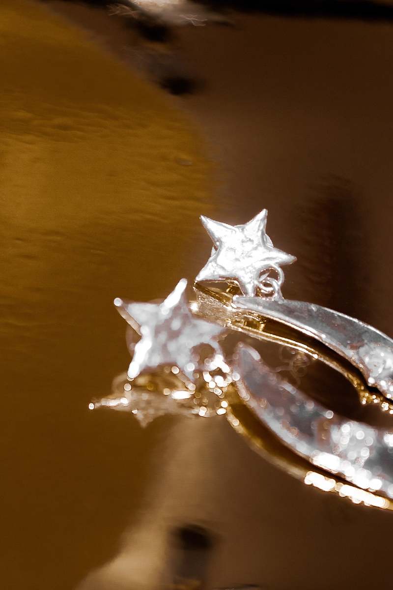 Mondo Mondo Moon Earrings - White Bronze