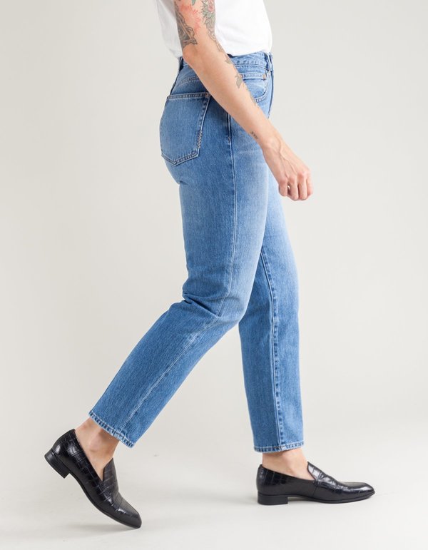 Neuw Lola High Rise Mom Jean - Helen