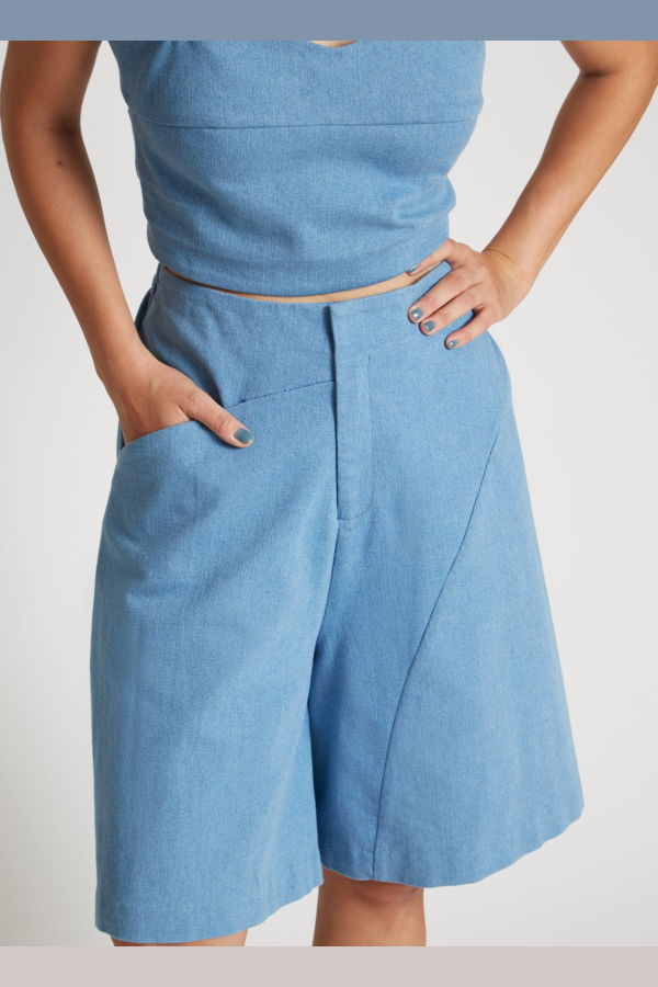 KAAREM Mussel Curved Seam Pocket Short