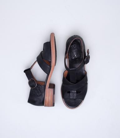 P. Monjo Marta Sandal P. Monjo Marta Sandal