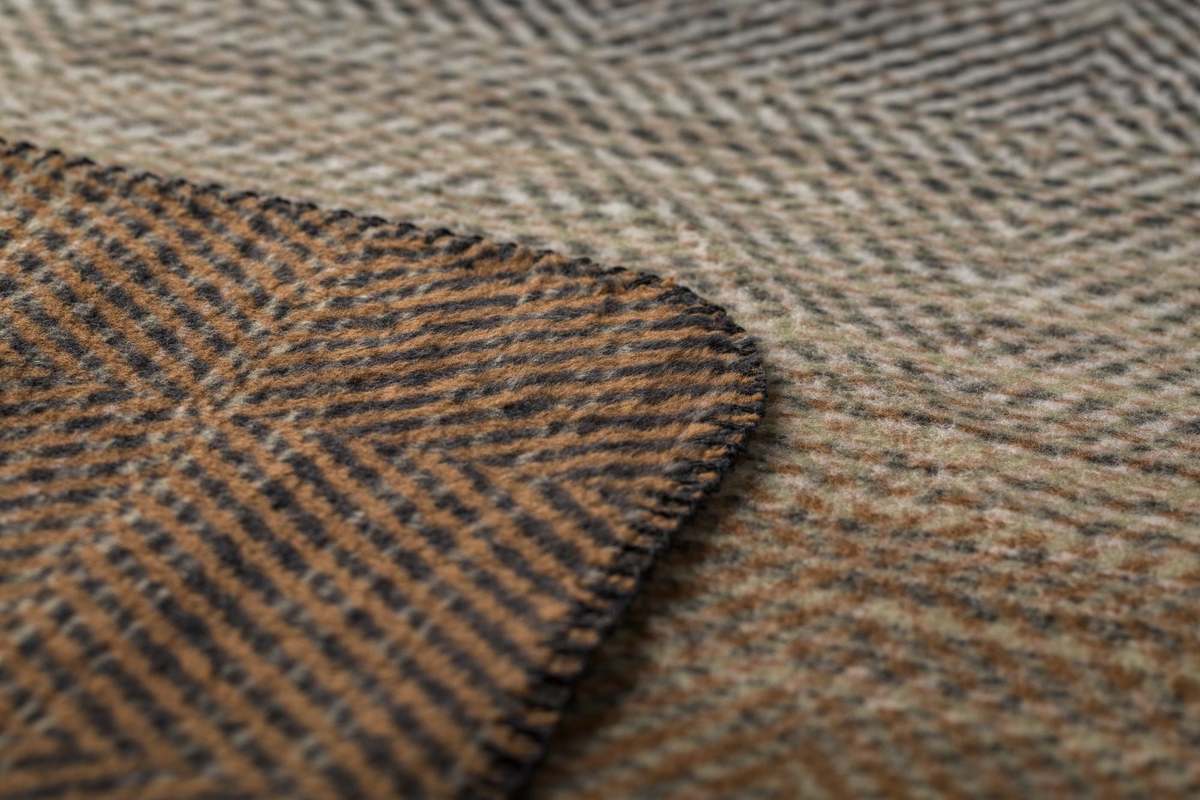David Fussenegger Savona Throw "Gradient Herringbone" - Image 8 of 13