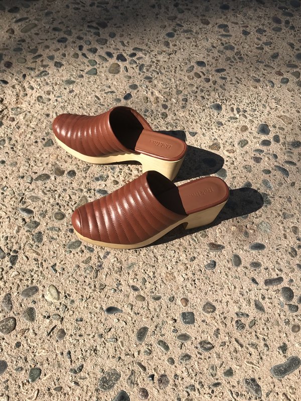 Beklina Lego Clog - Cognac Beklina Lego Clog - Cognac