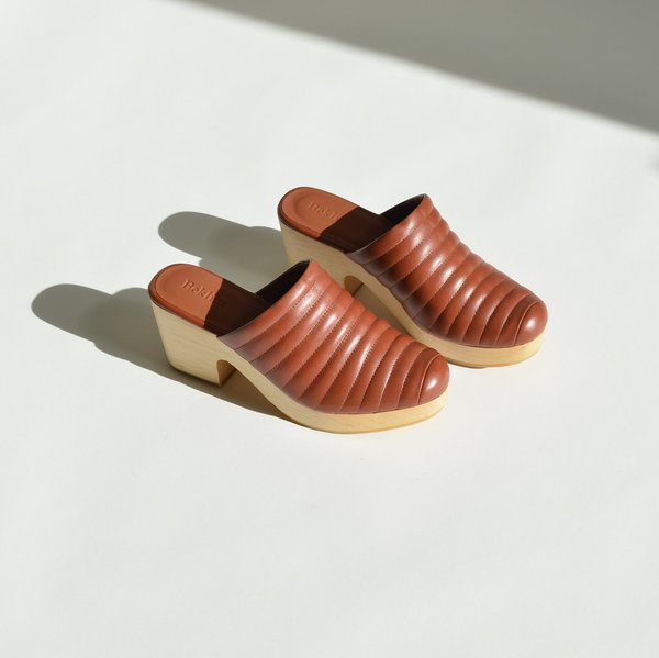 Beklina Lego Clog - Cognac Beklina Lego Clog - Cognac