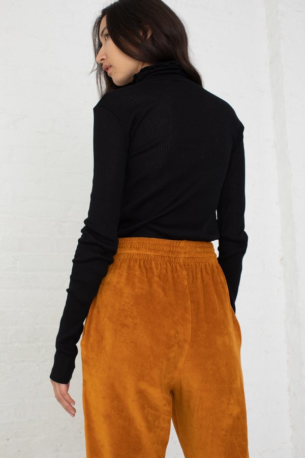 Baserange Puig Turtle Neck Baserange Puig Turtle Neck