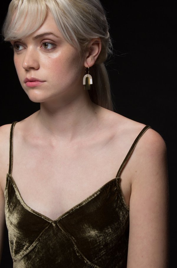 Highlow Shape Arc Hoops - Gold Fill Highlow Shape Arc Hoops - Gold Fill