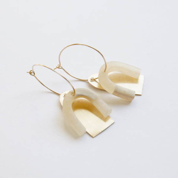 Highlow Shape Arc Hoops - Gold Fill Highlow Shape Arc Hoops - Gold Fill