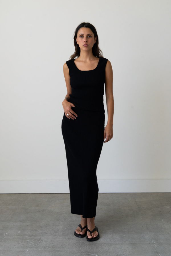 Waltz Ribbed Knit Midi Skirt