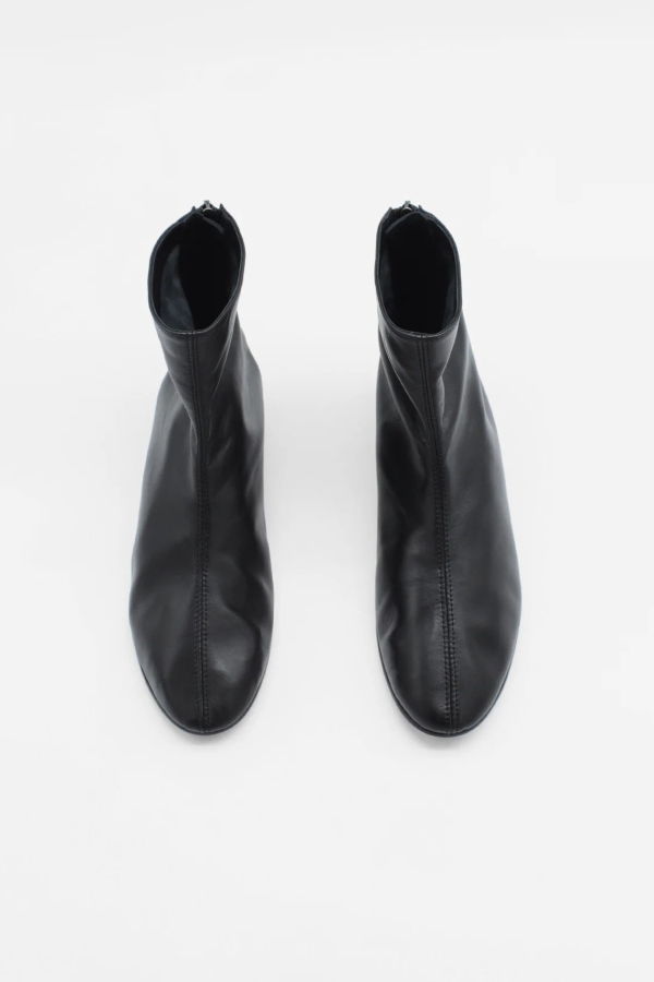 About Arianne Mica Boot