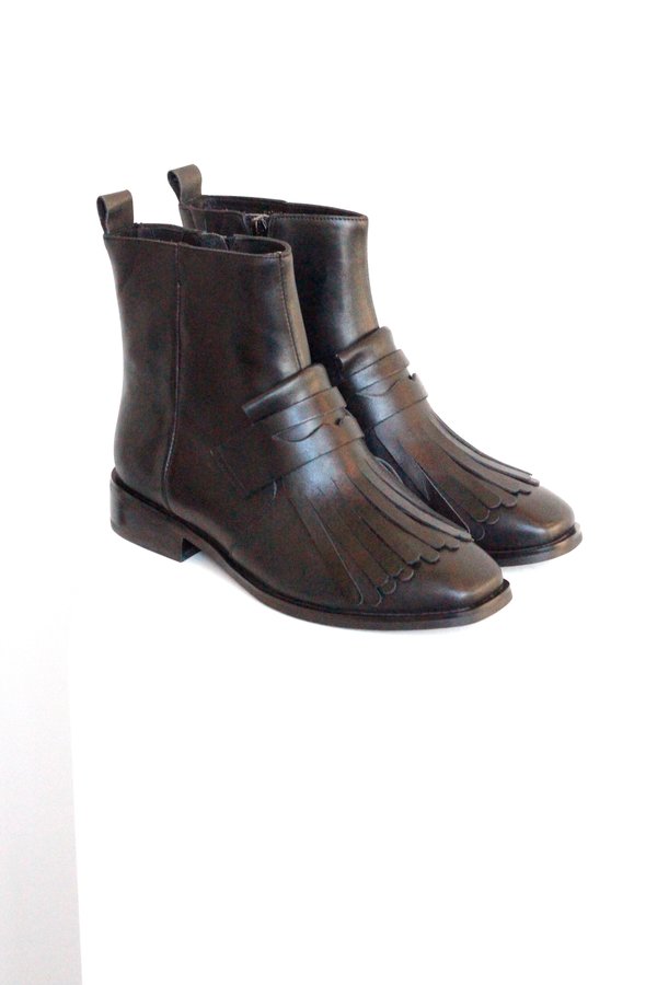 jeffrey campbell baron bootie