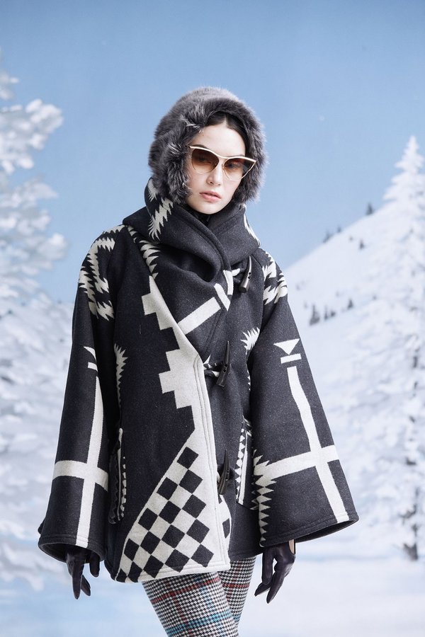 Lindsey Thornburg + Pendleton Los Ojos Trench Cloak - Black