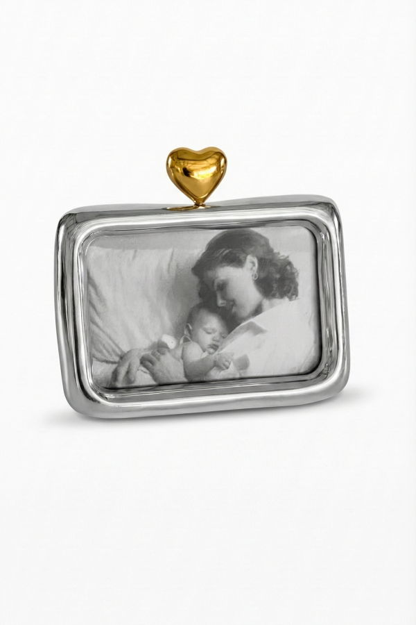 Lunares Heart Frame