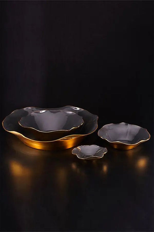 Lunares Ruffled Bowl