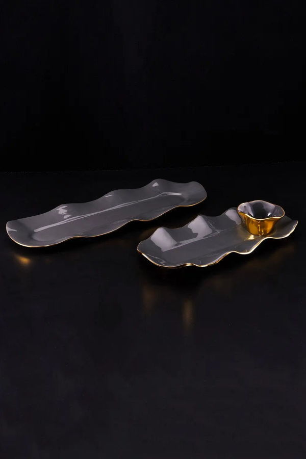 Lunares Ruffled Long Trays
