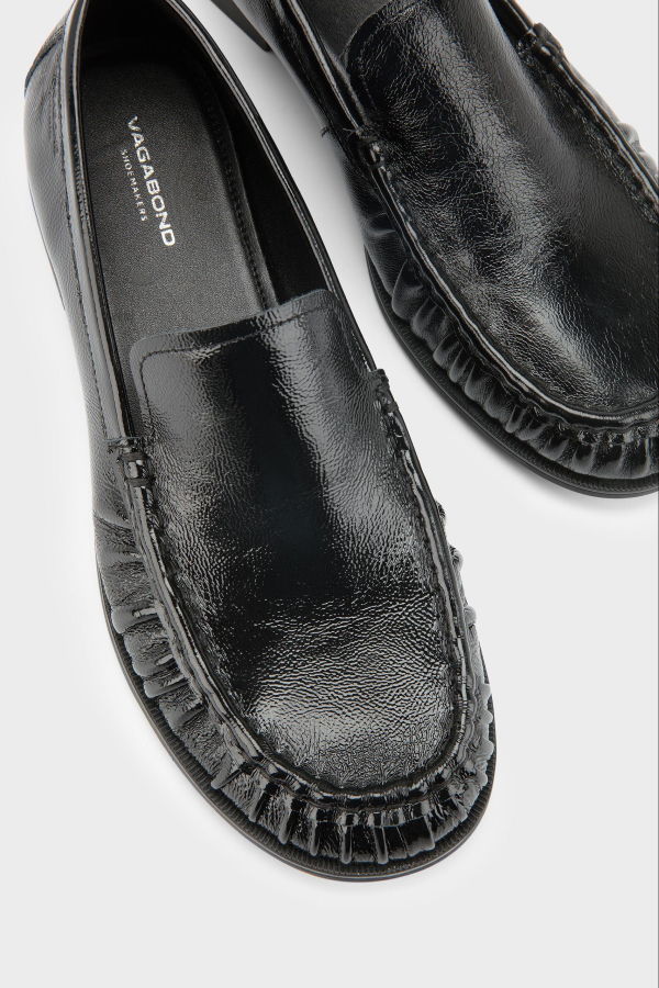 Vagabond Brandi Loafer - Black