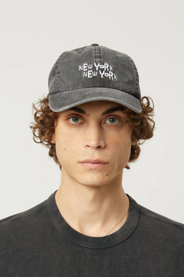 Corridor 80s NY Cap