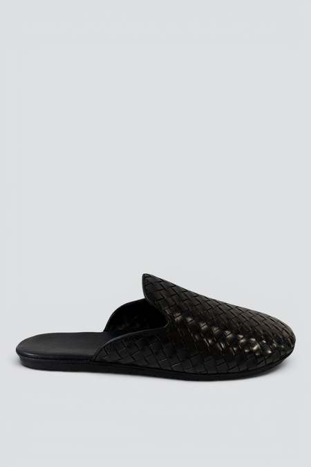 Vetements Logo Flip Flops - Black | Garmentory