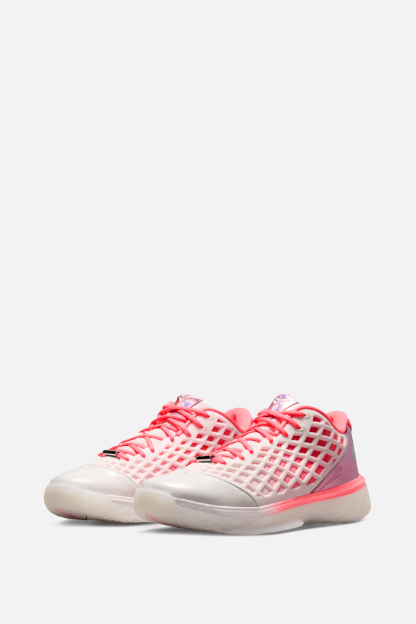 Nike Kobe III Low Protro Sneakers