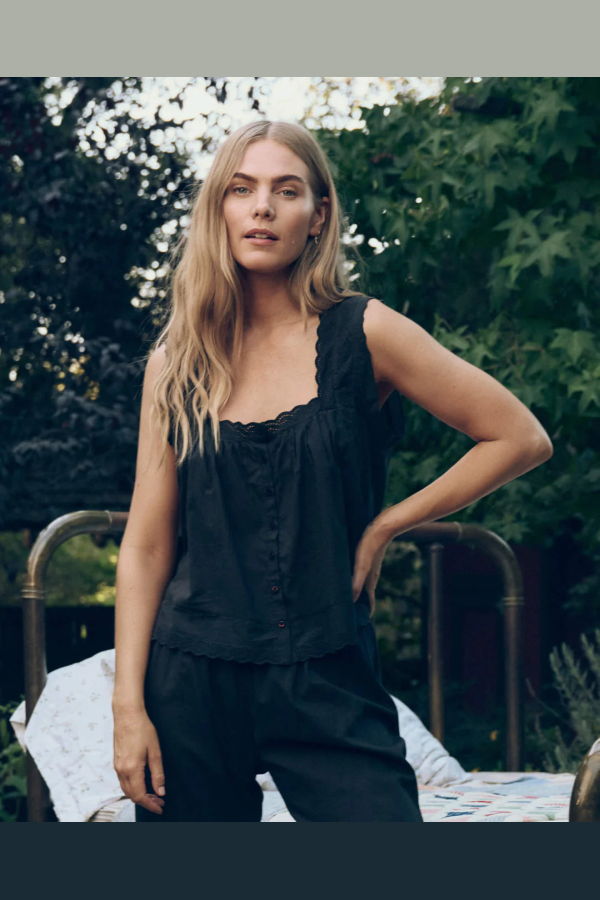 The Great. The Eyelet Tank - Black