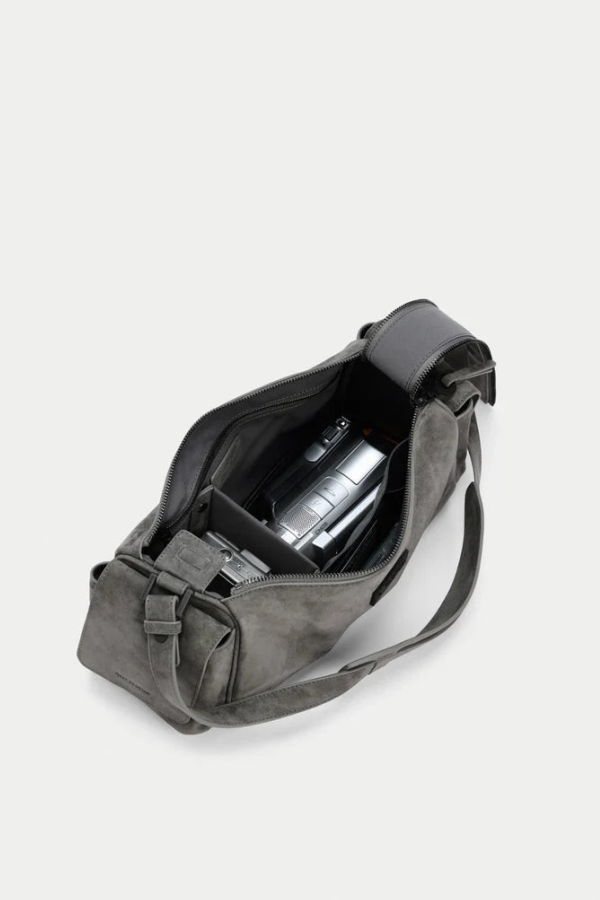AEST STUDIOS Capture Medium Sling Bag - Stone Gray