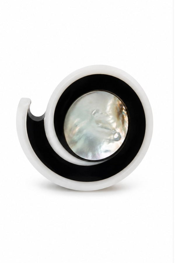 LOBA Moon Ncar Shell Ring