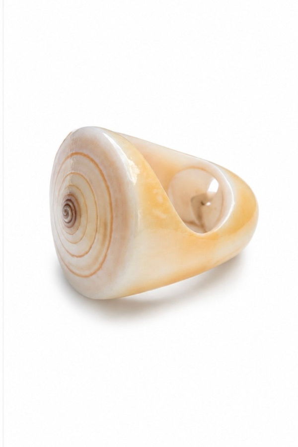 LOBA Solars Shell Ring