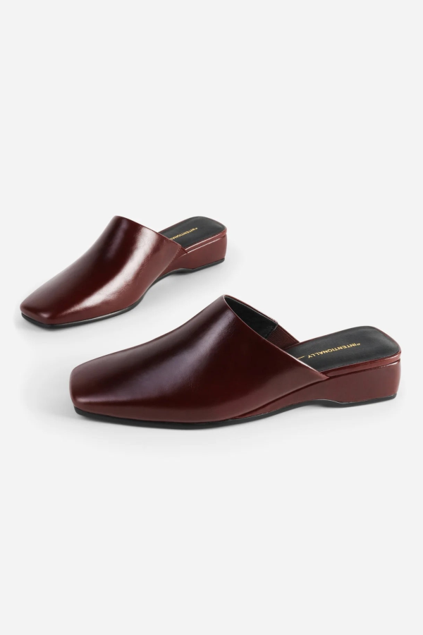 INTENTIONALLY __________. Marer Mule