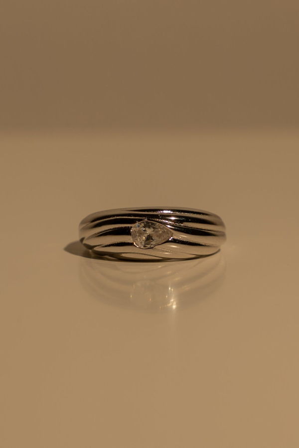 Milk & Rose Tara Ring