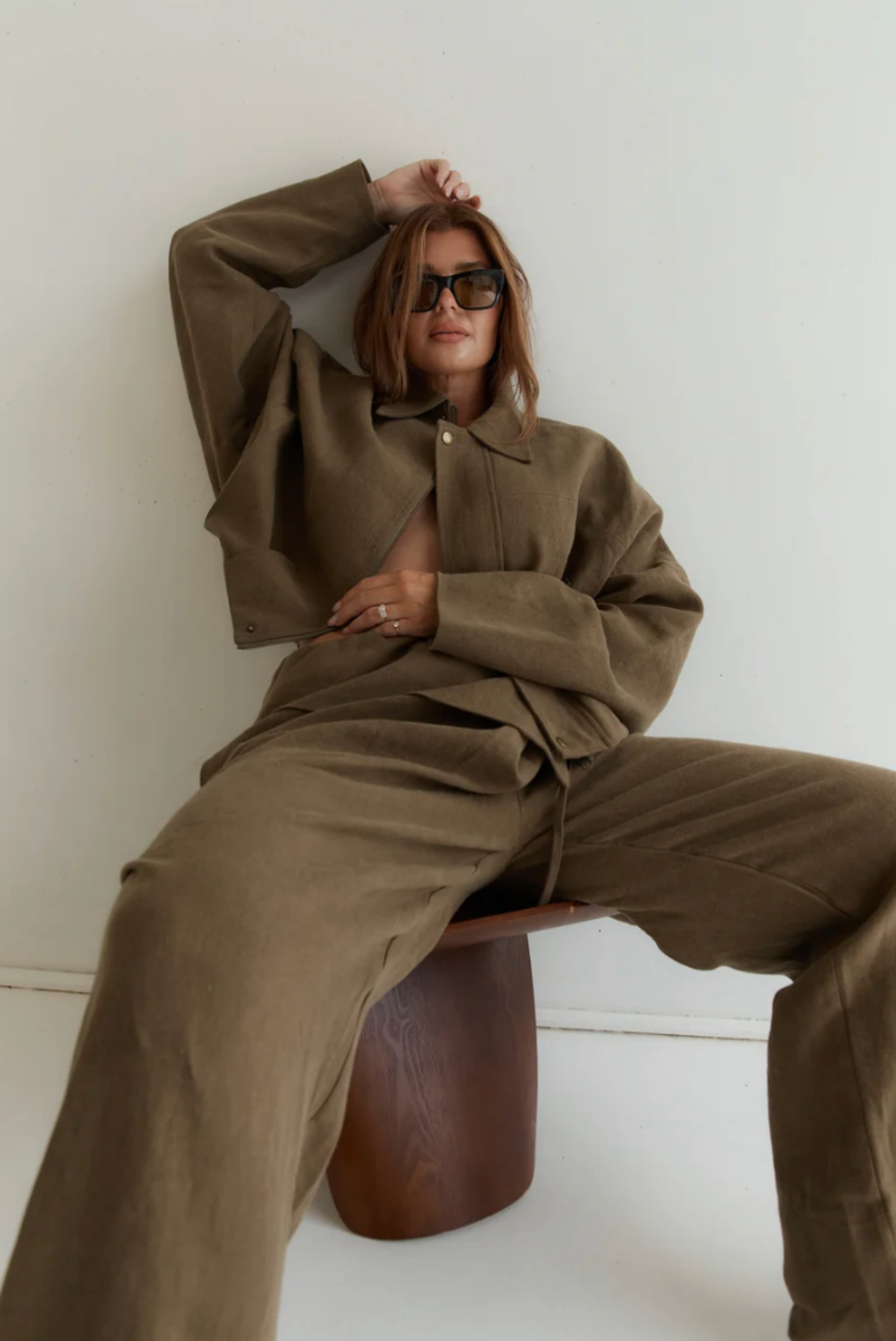 Wilhelmina Studio Foldover Linen Pant - Olive - Image 3 of 7