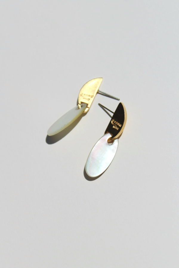 Mother of Pearl Swinging Oval Earrings - Small